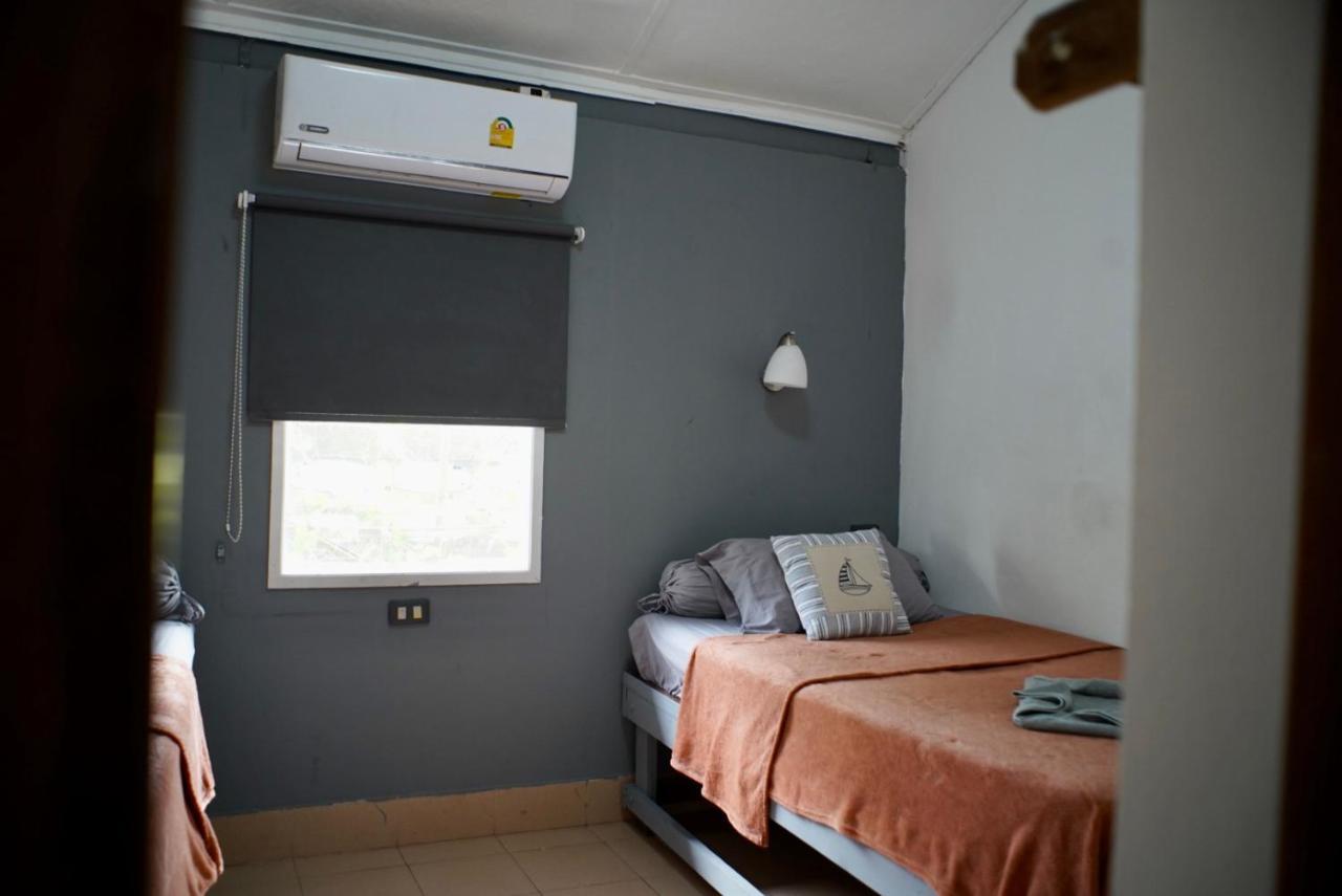 Lodge Adang Sea Divers & Eco *